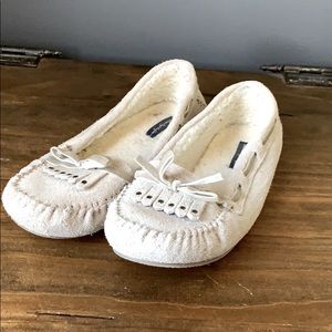 American Eagle Slipper Moccasins
